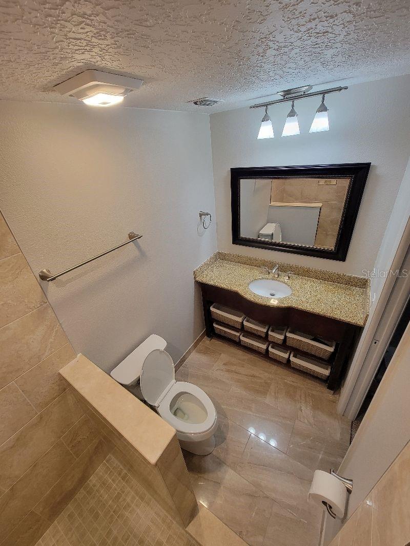 HANAN PARK REV UNIT 01 - Residential Lease