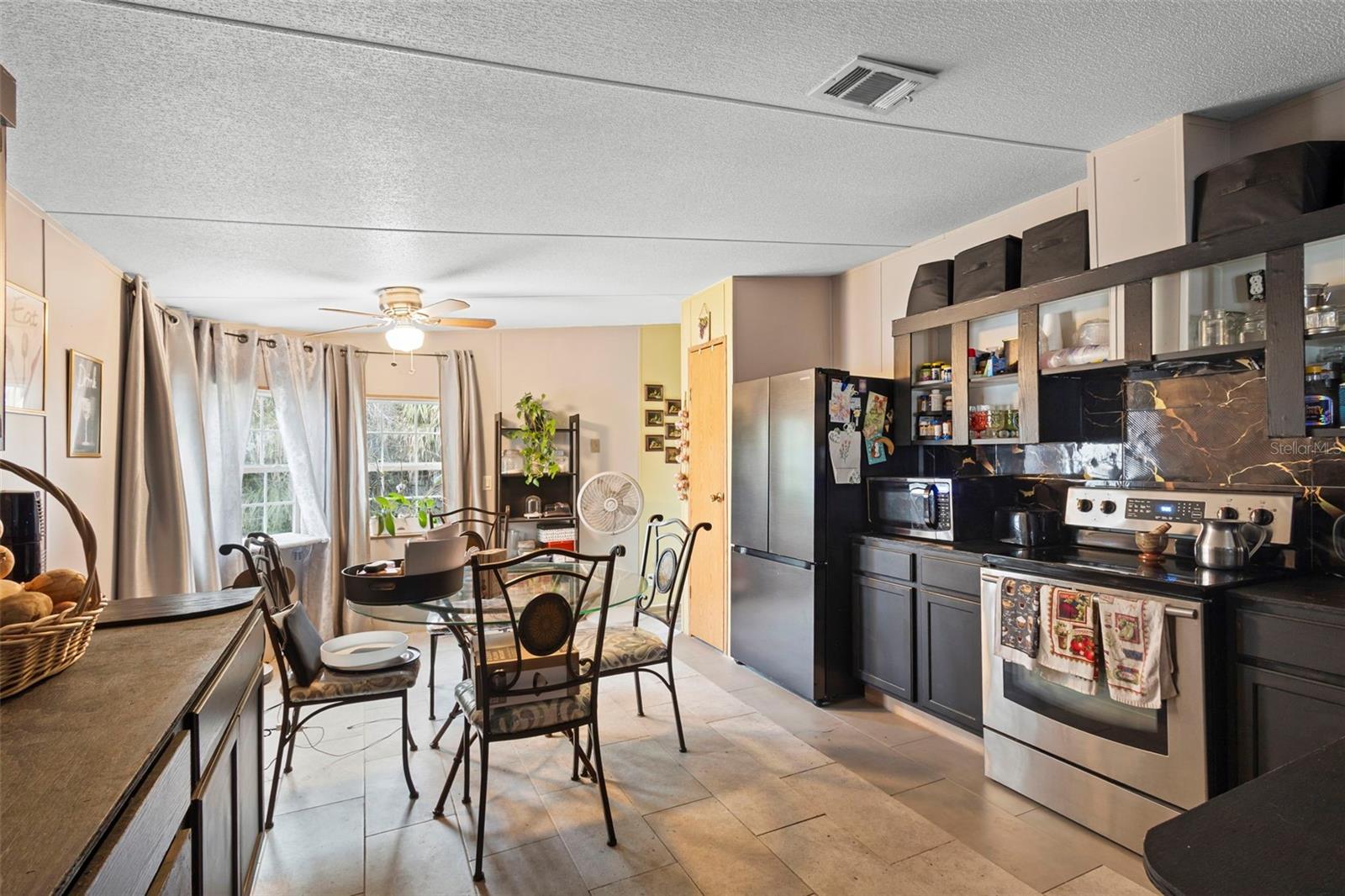 LEISURE WORLD PARK - Residential