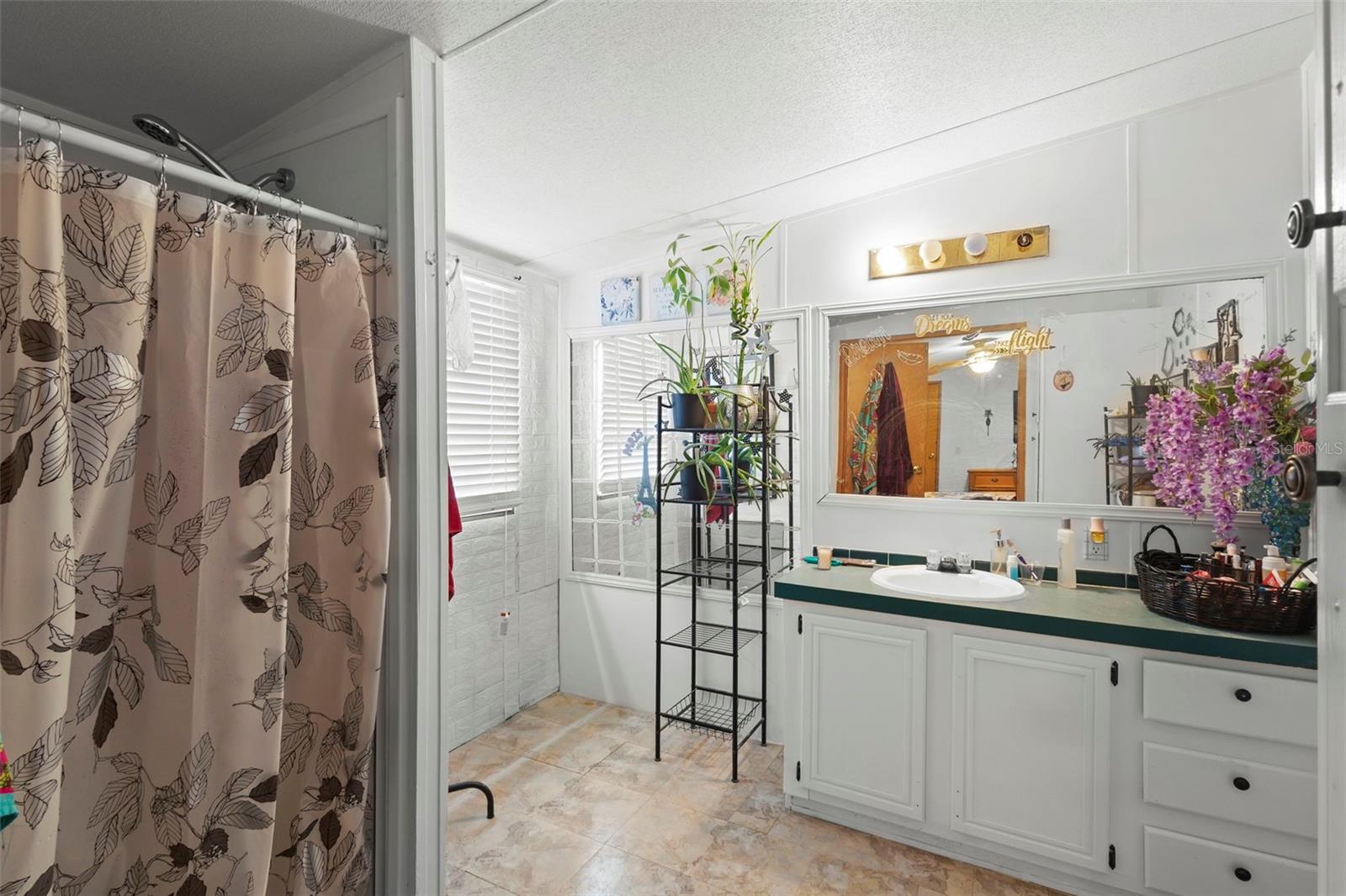 LEISURE WORLD PARK - Residential