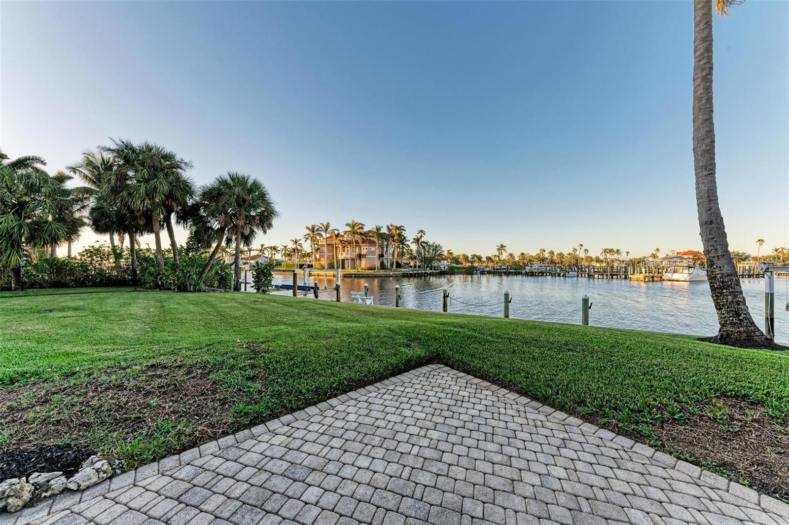 GRASSY POINT ESTATES - Residential