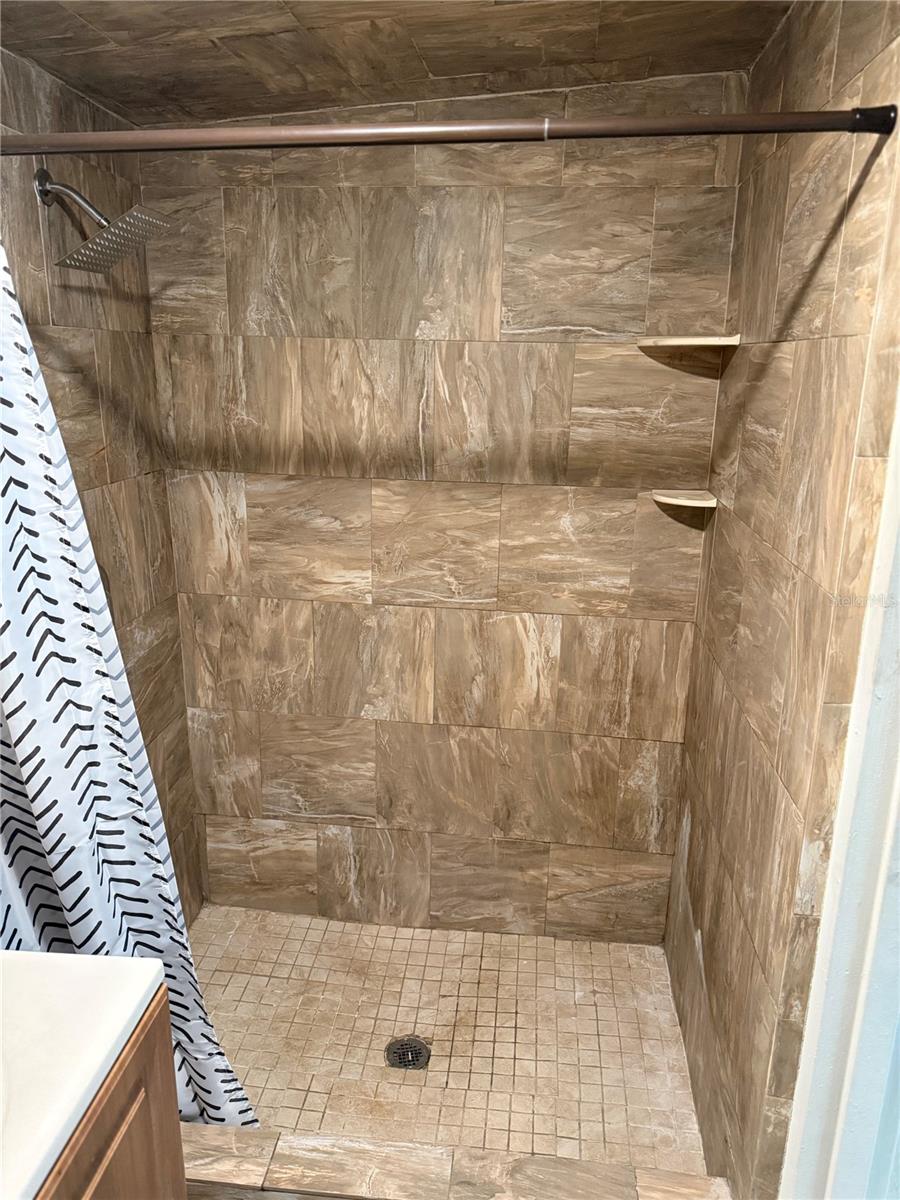 RICHLAND MANOR - Residential Lease