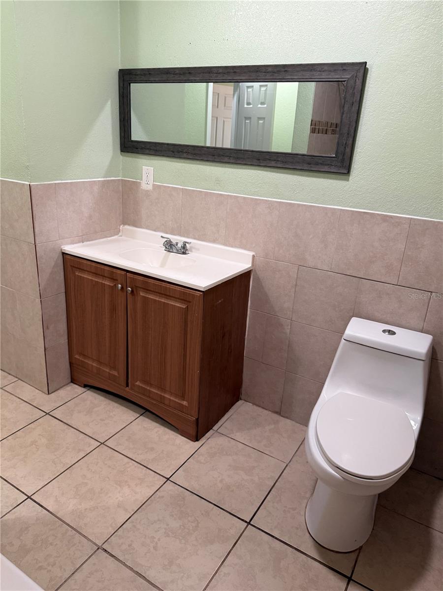 RICHLAND MANOR - Residential Lease