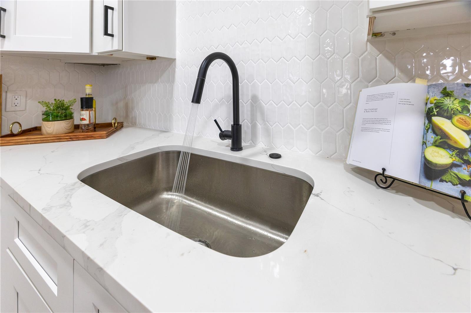 CARIBBEAN ISLES UNIT 01 - Residential