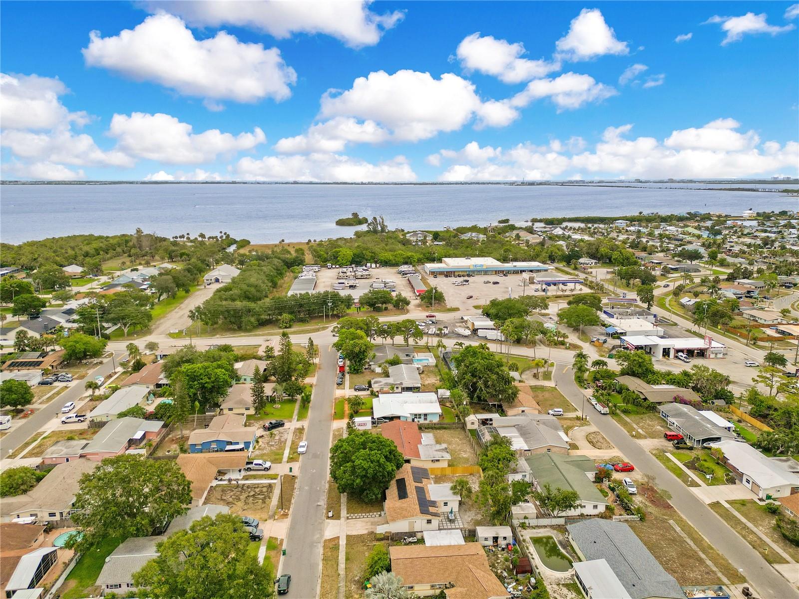 CARIBBEAN ISLES UNIT 01 - Residential