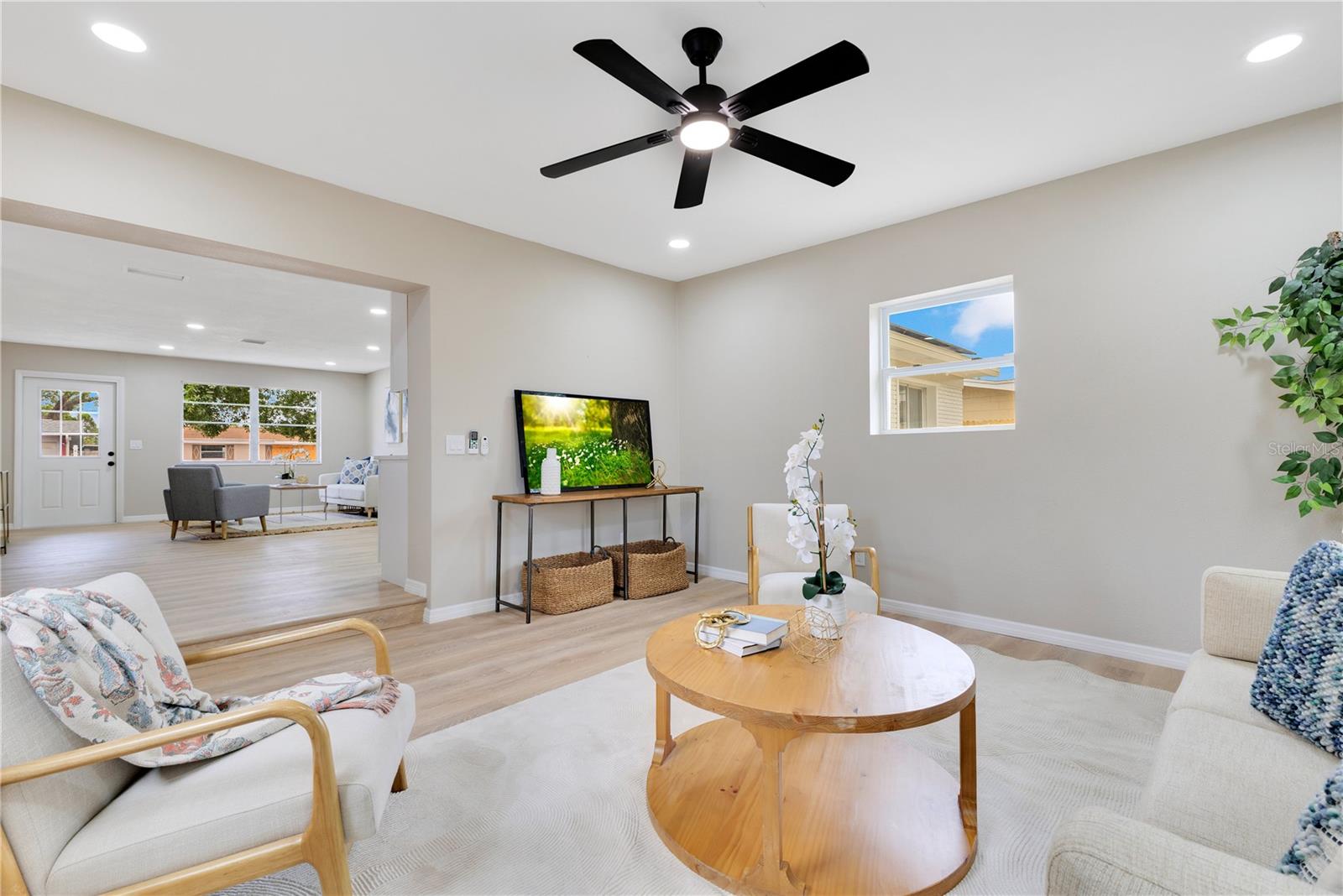 CARIBBEAN ISLES UNIT 01 - Residential