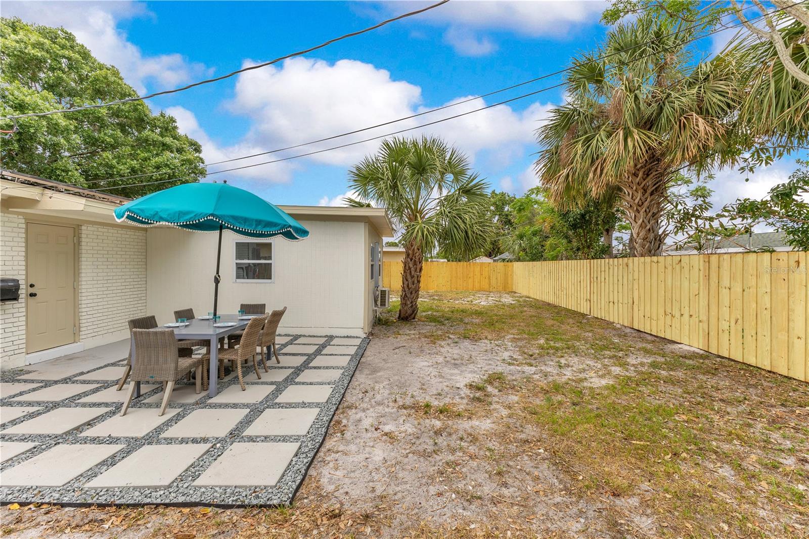 CARIBBEAN ISLES UNIT 01 - Residential