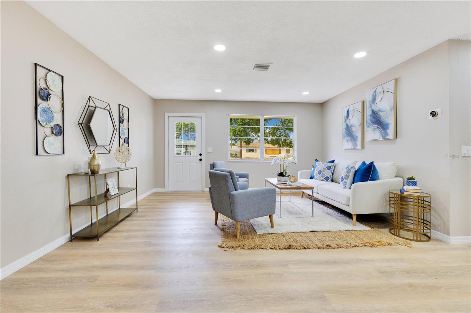 CARIBBEAN ISLES UNIT 01 - Residential