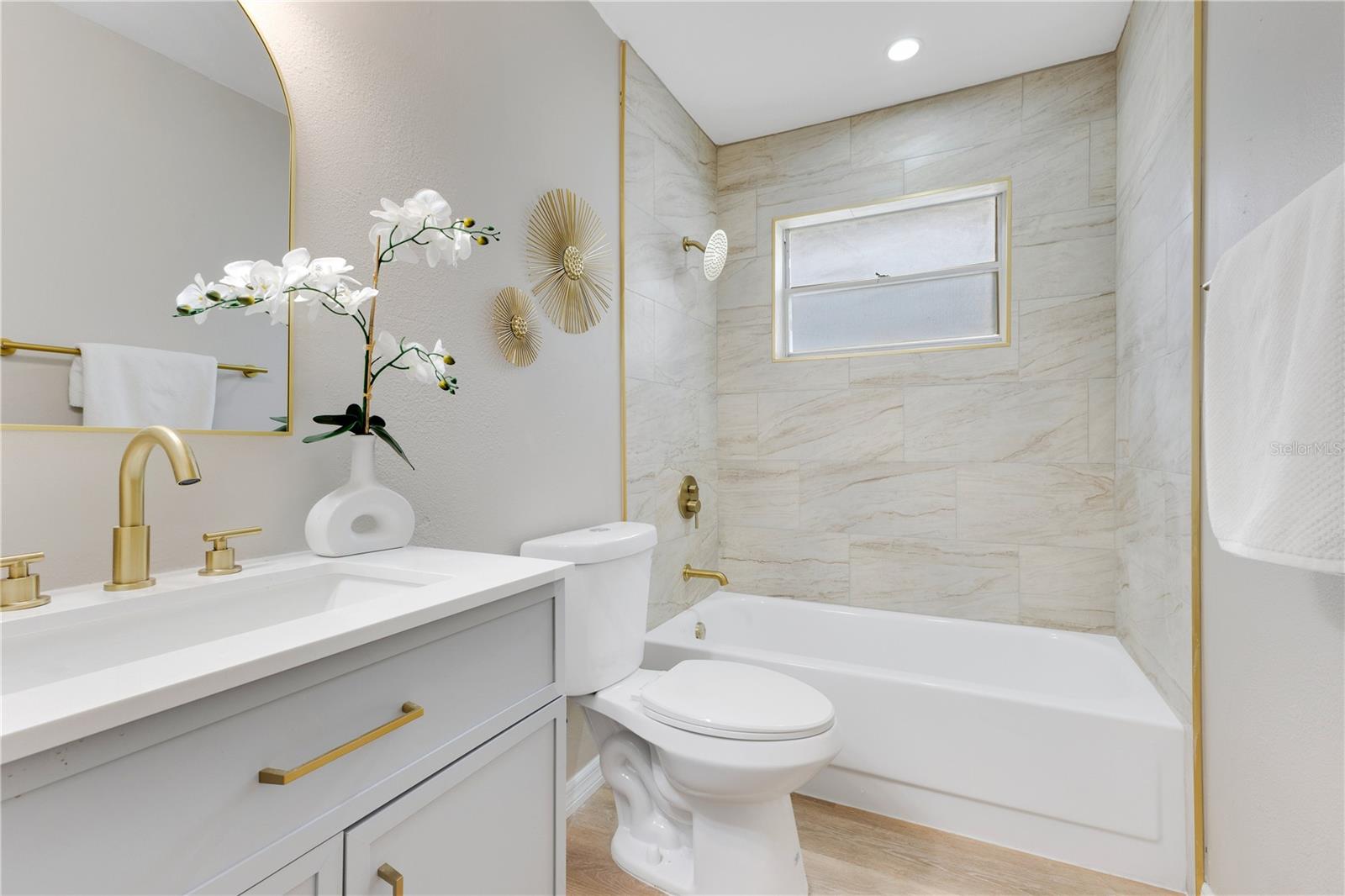 CARIBBEAN ISLES UNIT 01 - Residential