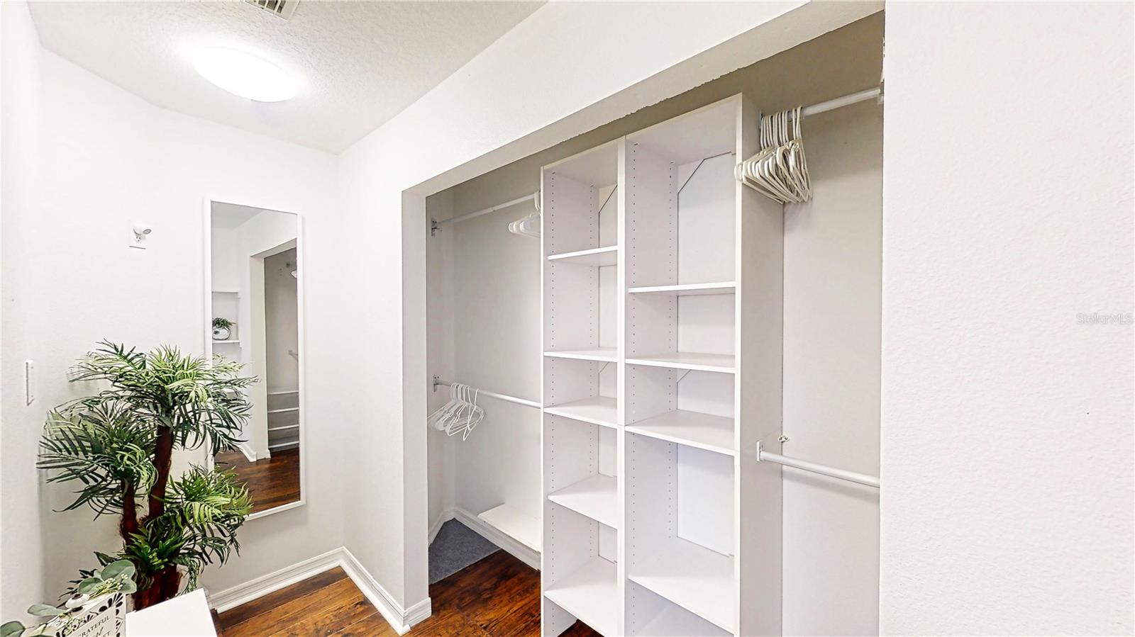 PERIDIA UNIT FOUR - Residential