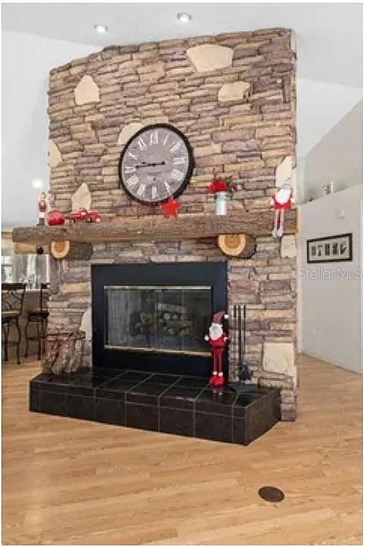 MAMMOTH GROVE - Residential