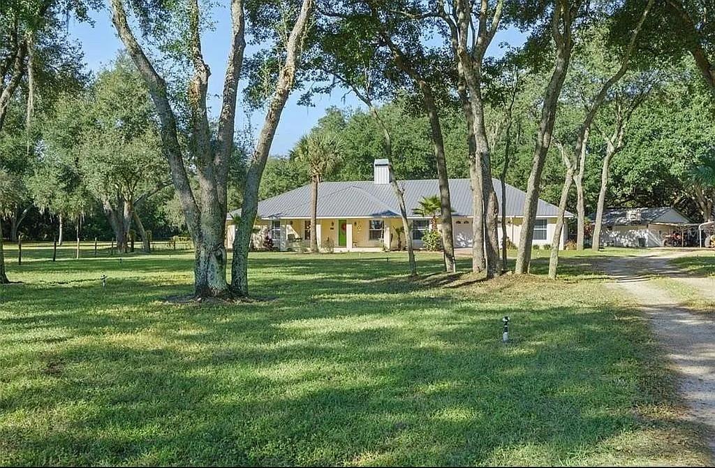 MAMMOTH GROVE - Residential