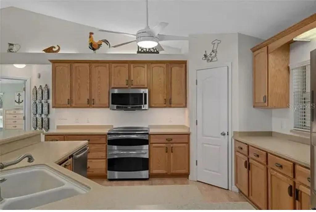 MAMMOTH GROVE - Residential