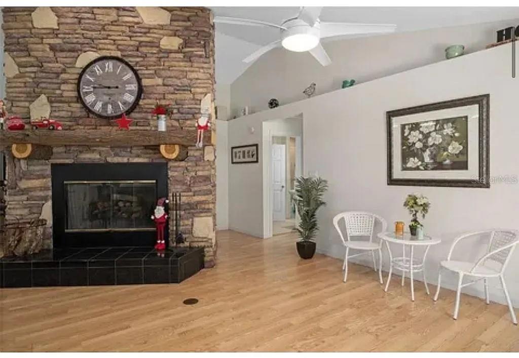 MAMMOTH GROVE - Residential