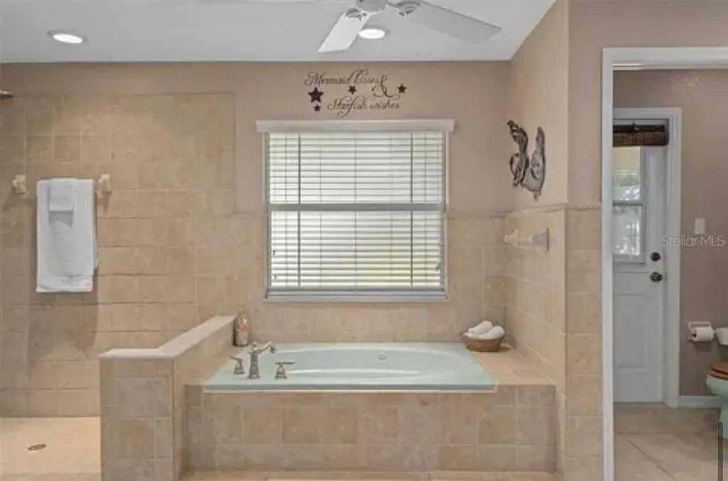MAMMOTH GROVE - Residential