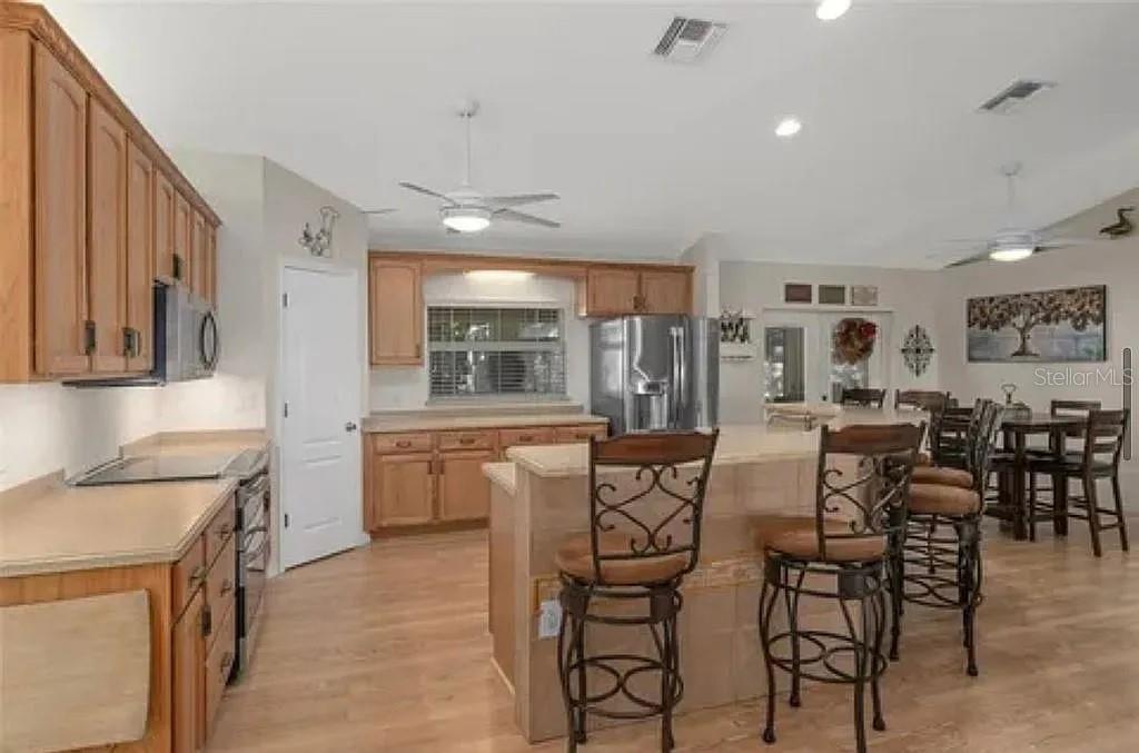 MAMMOTH GROVE - Residential