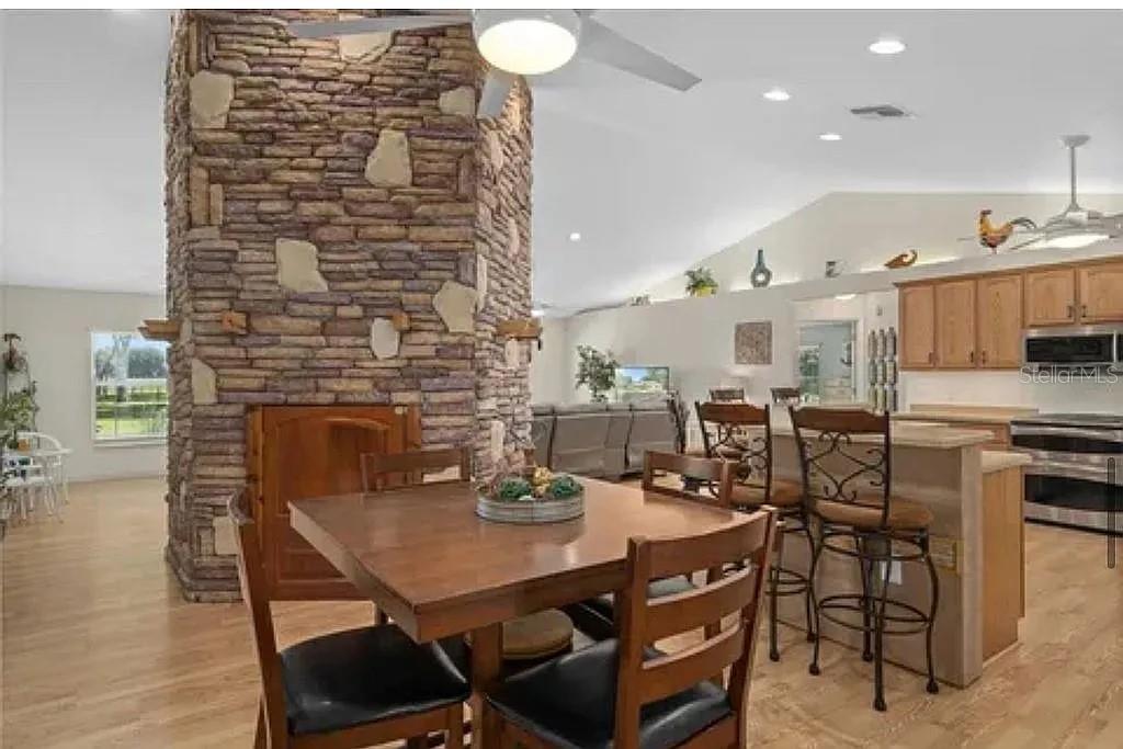 MAMMOTH GROVE - Residential