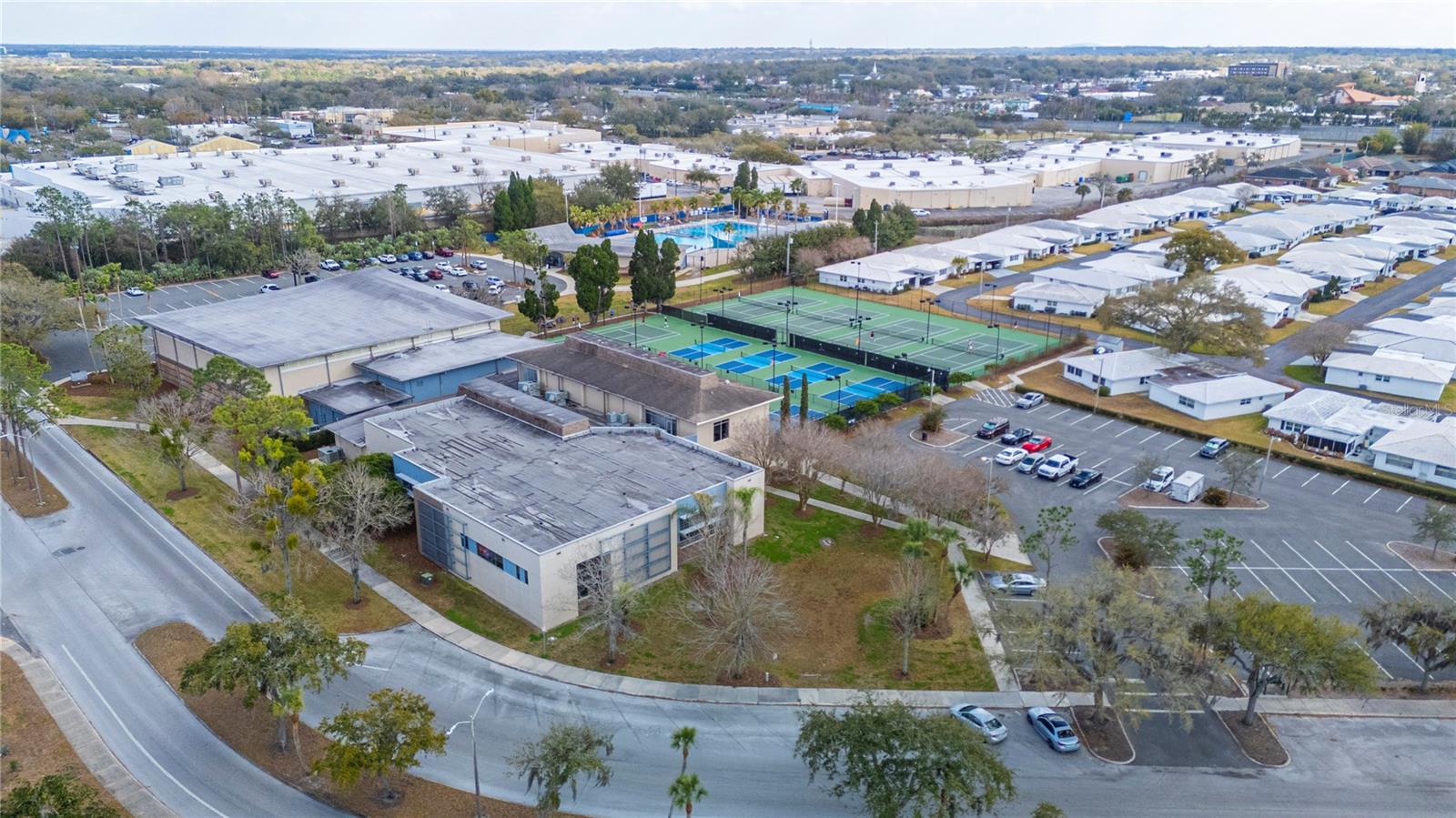 IMPERIAL SOUTHGATE - Residential