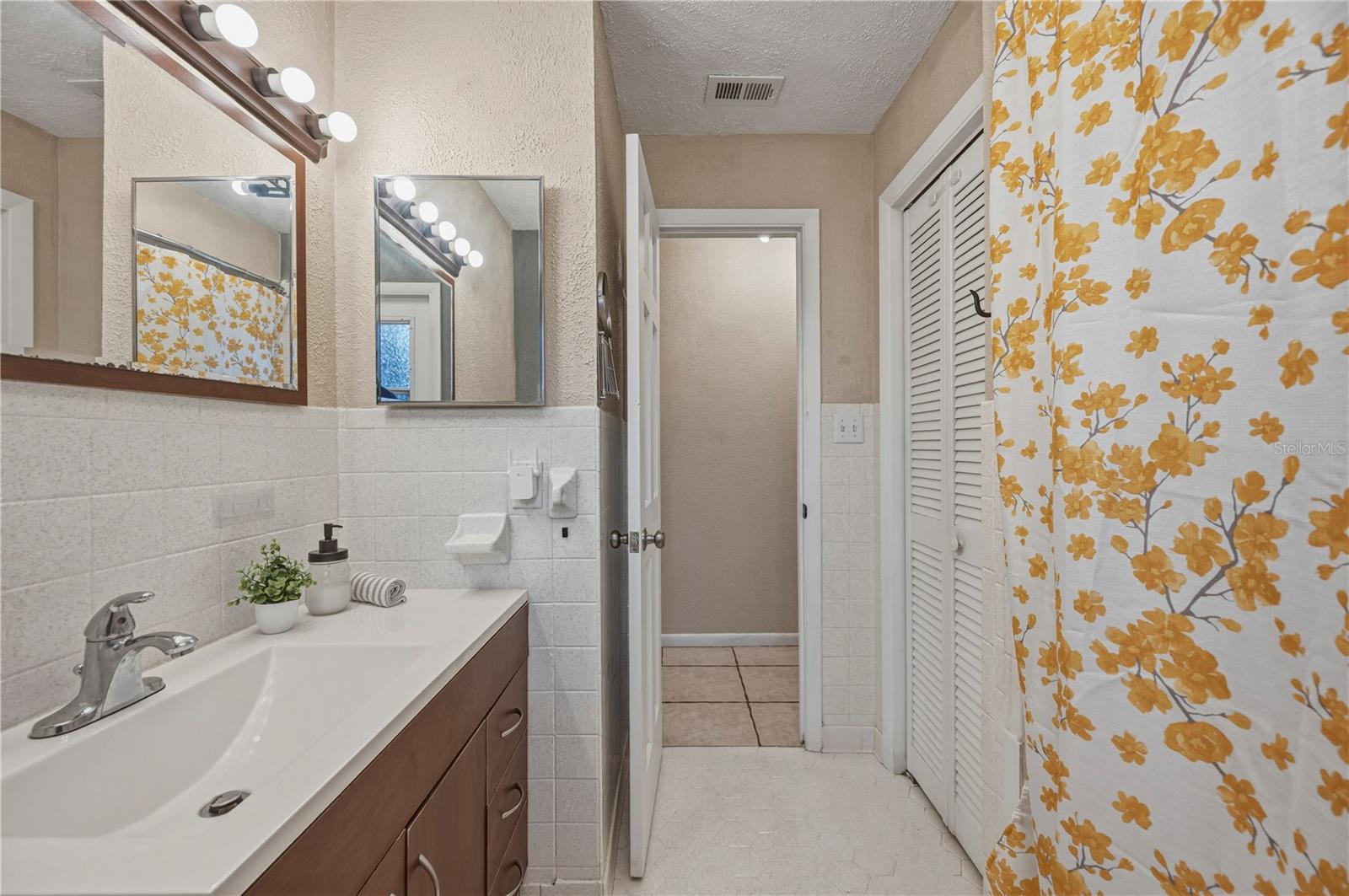 IMPERIAL SOUTHGATE - Residential