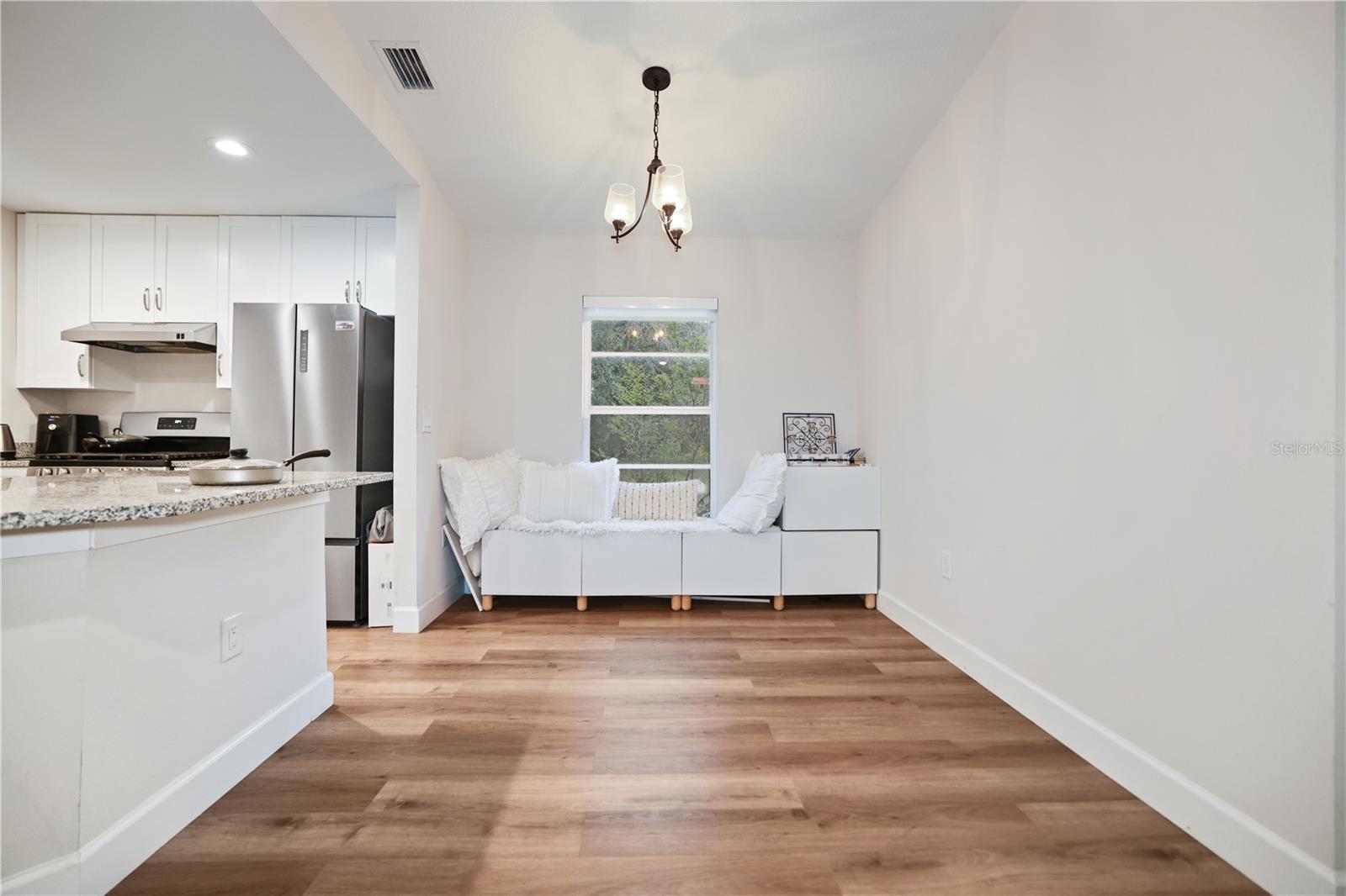 RIVER BLUFFS - Residential