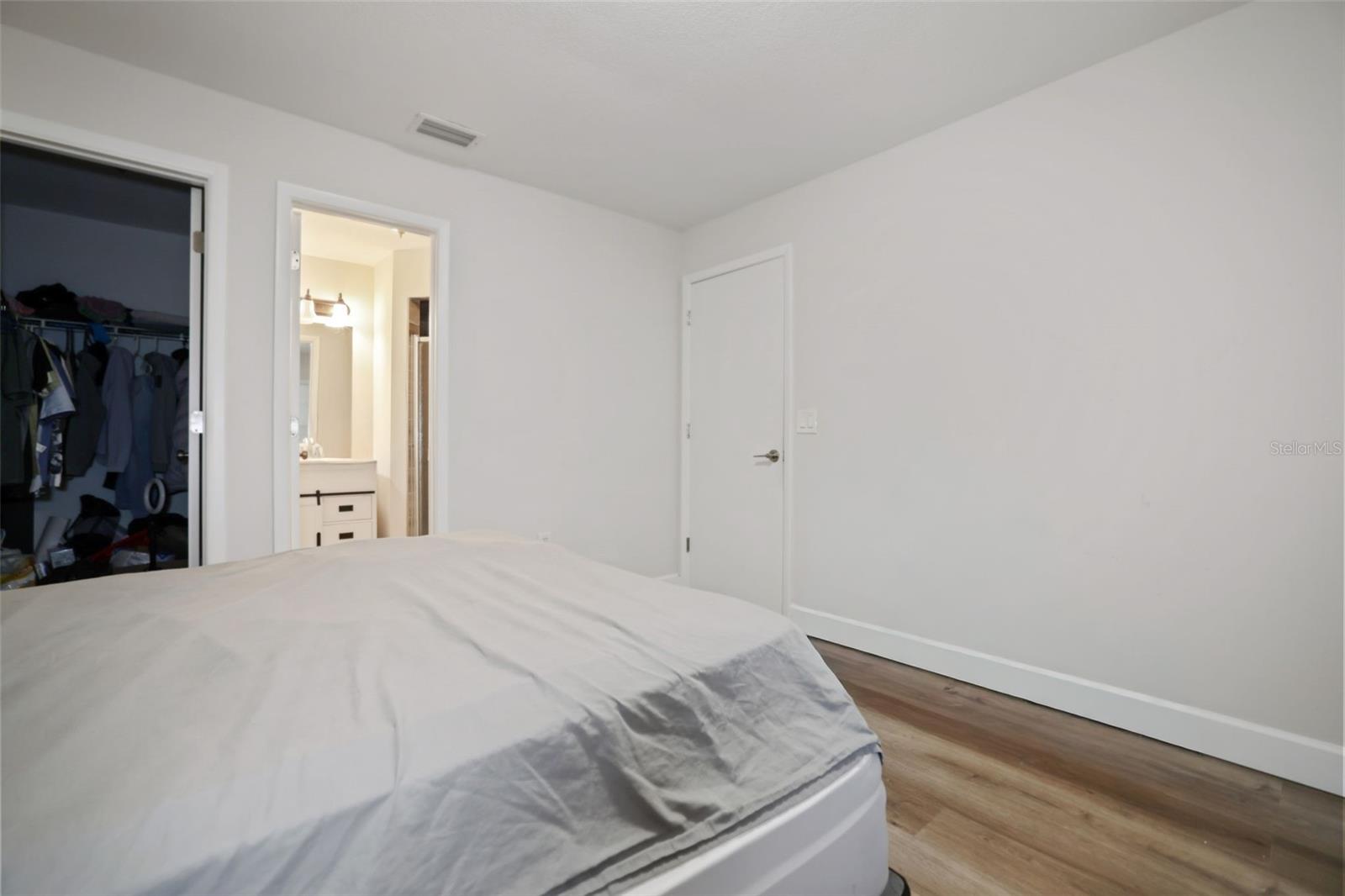 RIVER BLUFFS - Residential