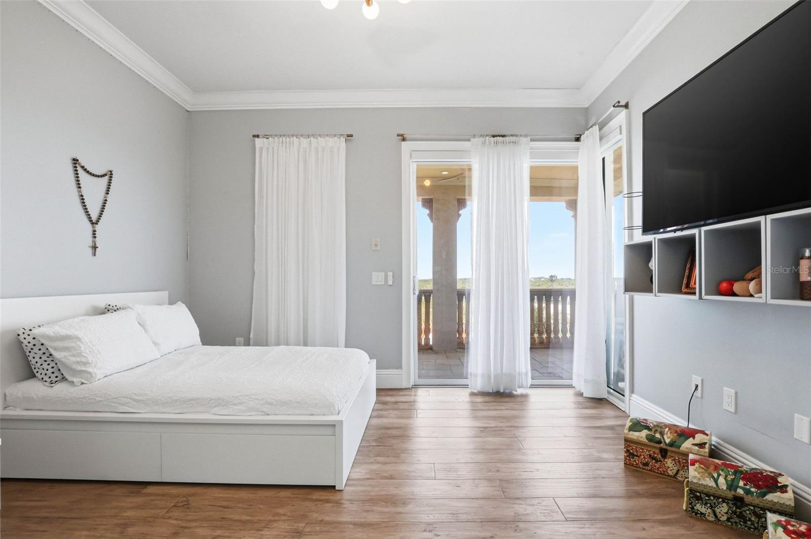 UNPLATTED - Residential