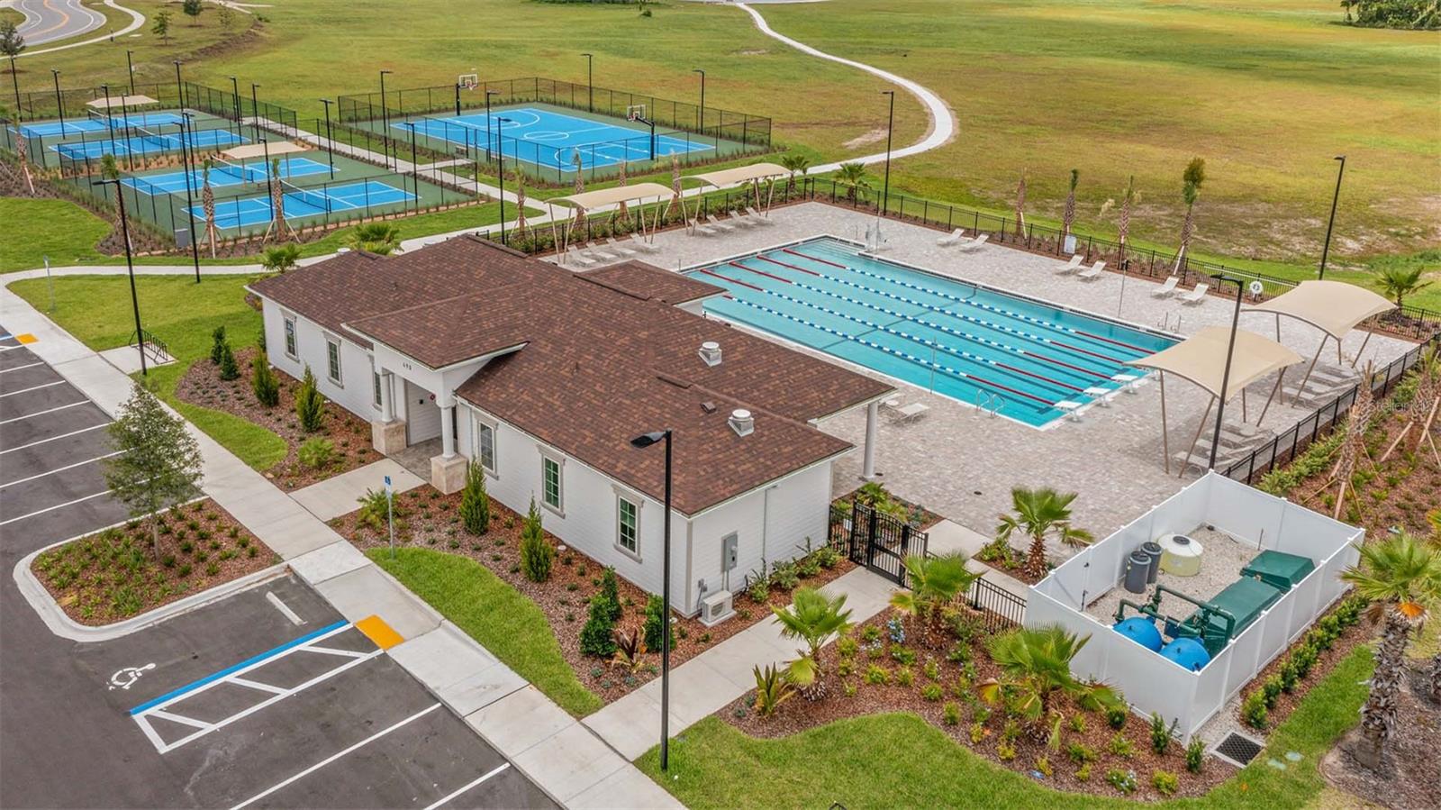 ENTRADA - Residential