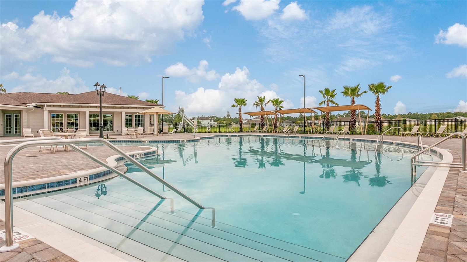 ENTRADA - Residential