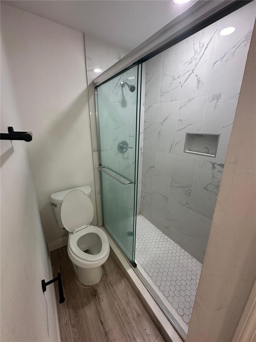 HUNTINGTON ON GREEN CONDO - Residential