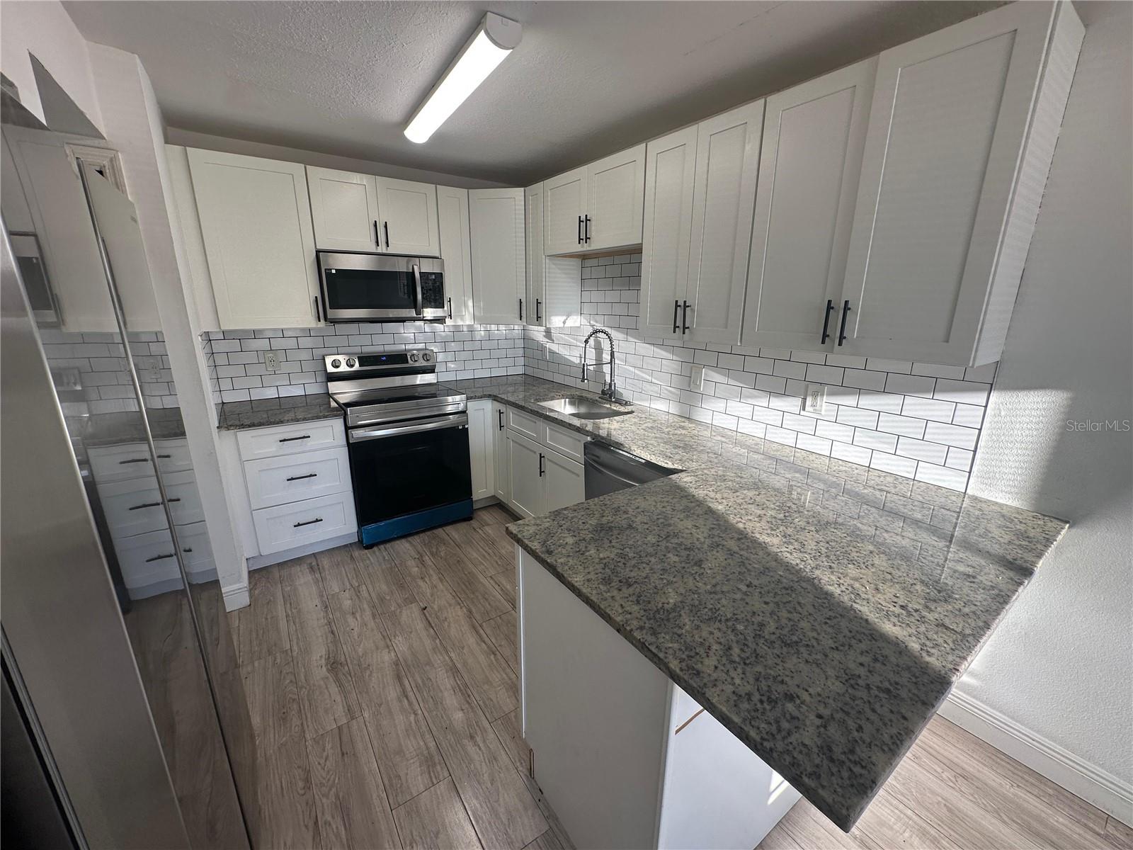 5064 DOWNING STREET 4