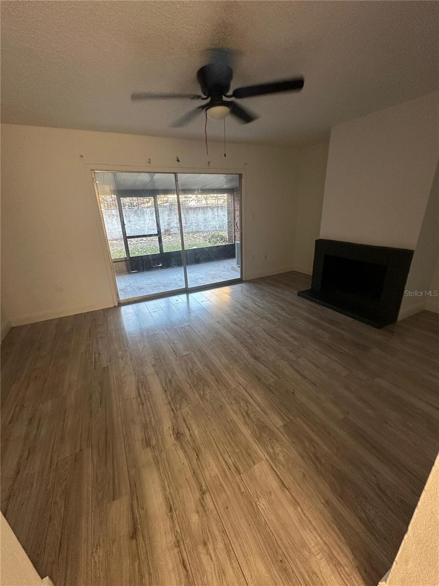 HUNTINGTON ON GREEN CONDO - Residential