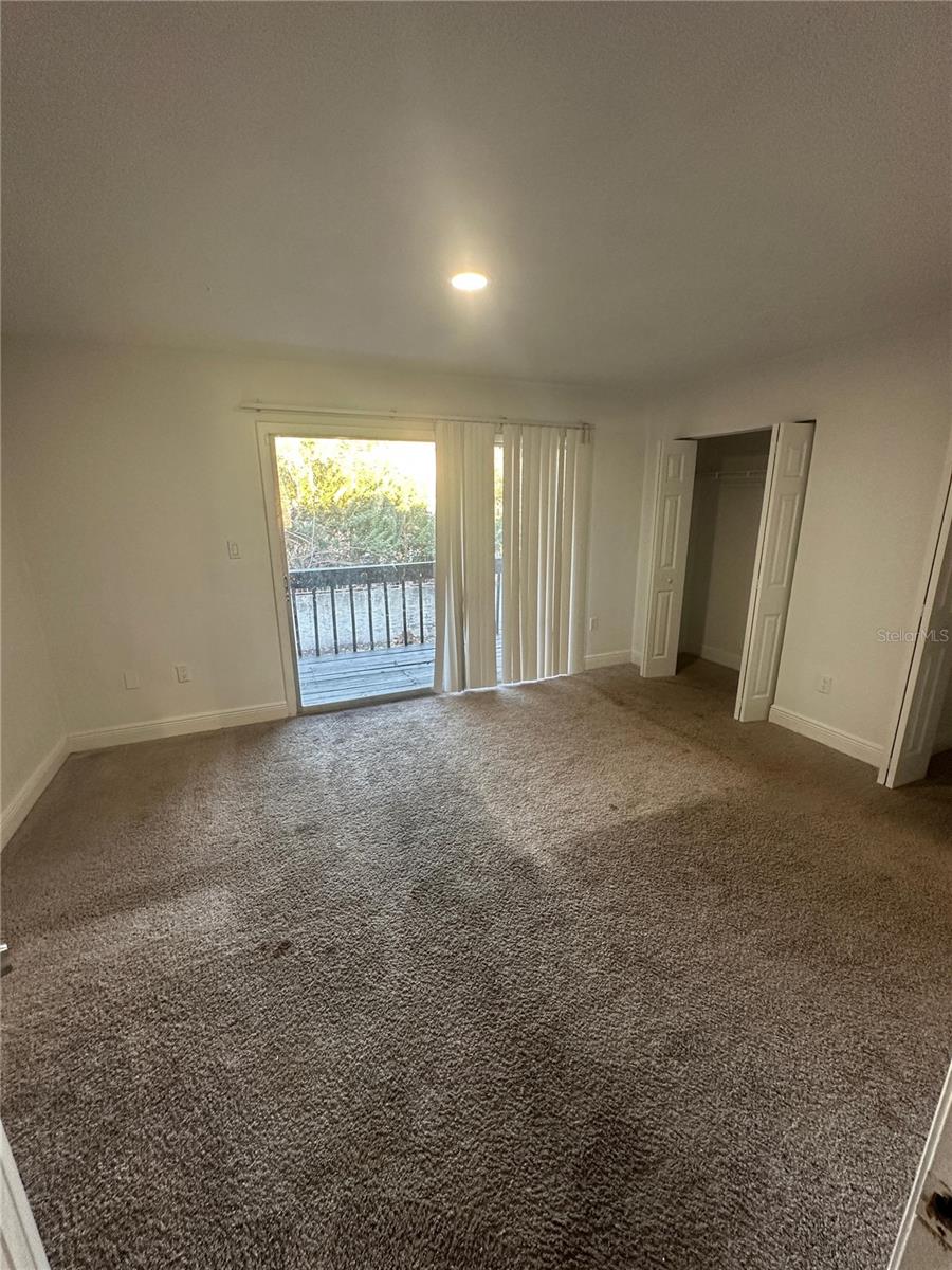 HUNTINGTON ON GREEN CONDO - Residential