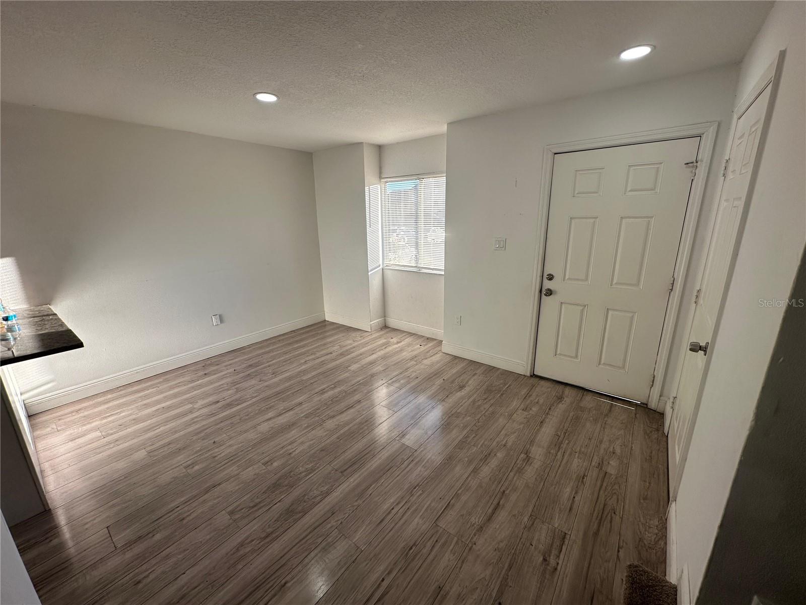 HUNTINGTON ON GREEN CONDO - Residential