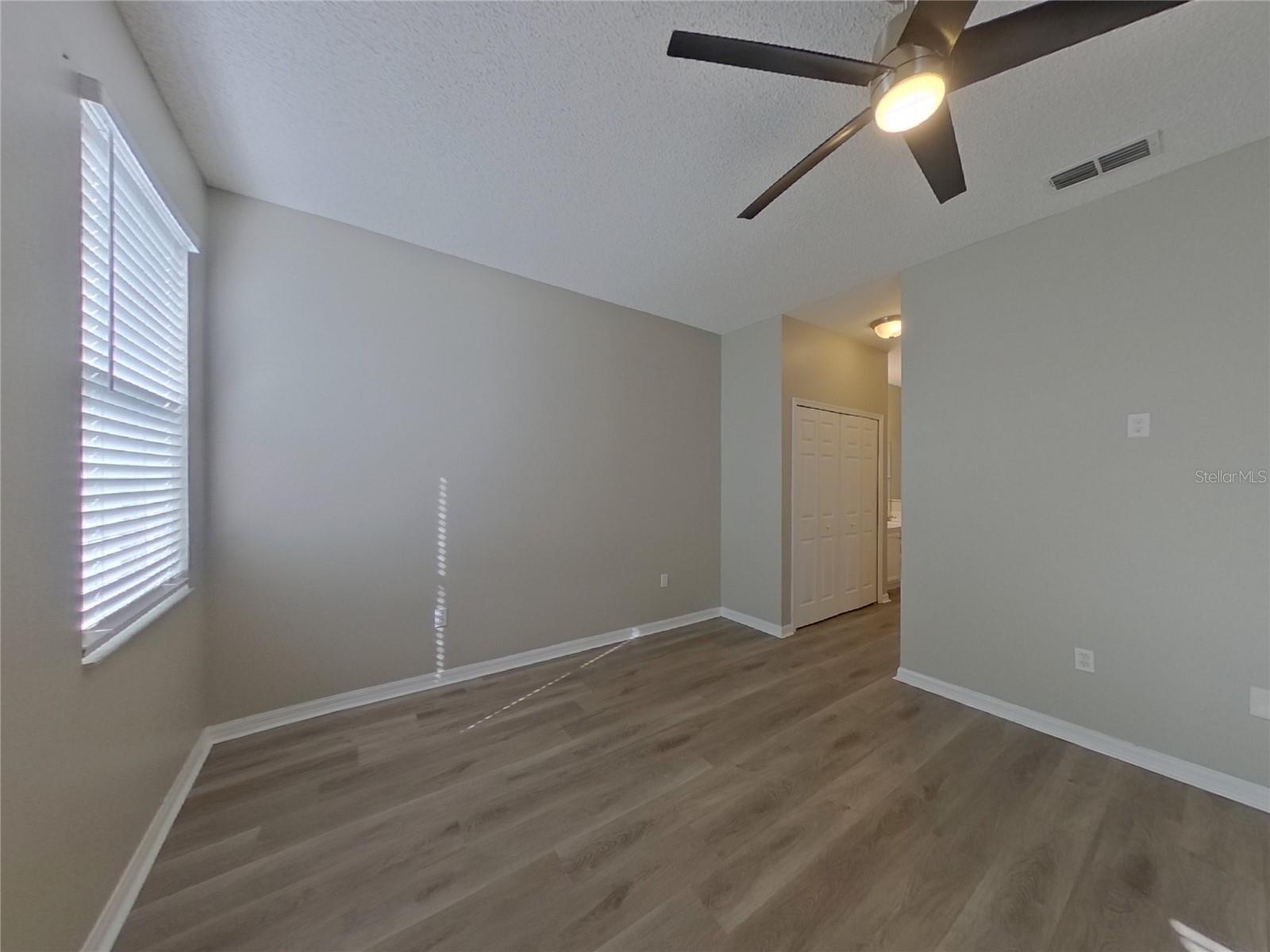 DAHLIA RESERVE AT CRESCENT LAKES - Residential Lease