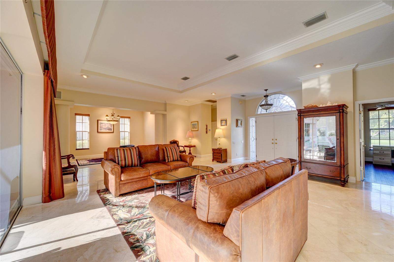 WILTON CRESCENT - Residential