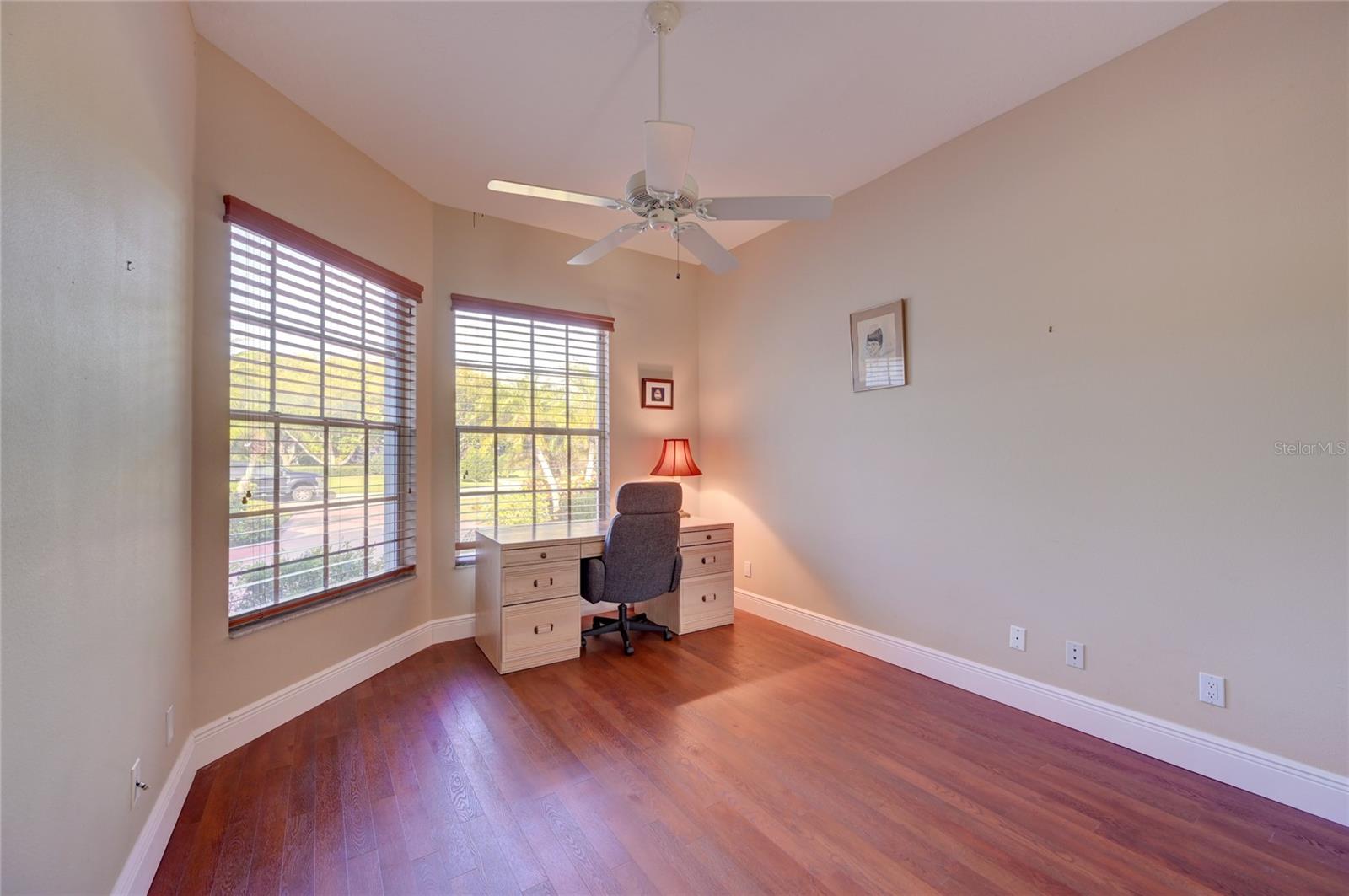 WILTON CRESCENT - Residential