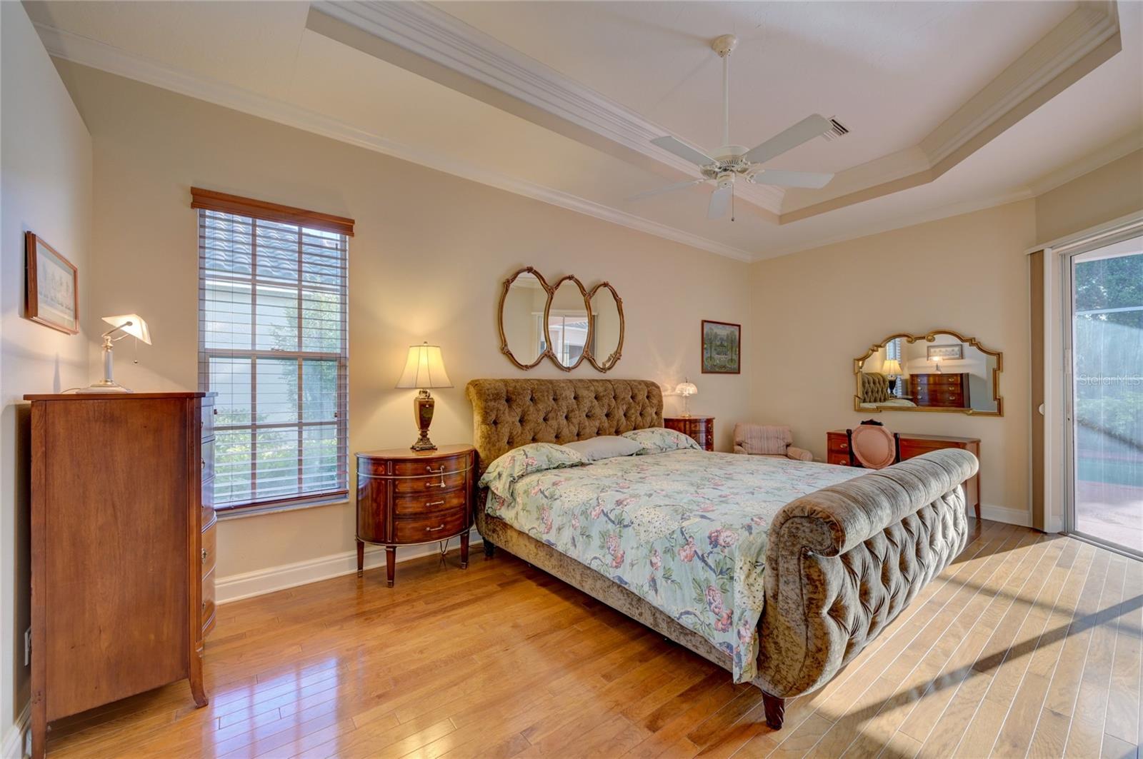 WILTON CRESCENT - Residential