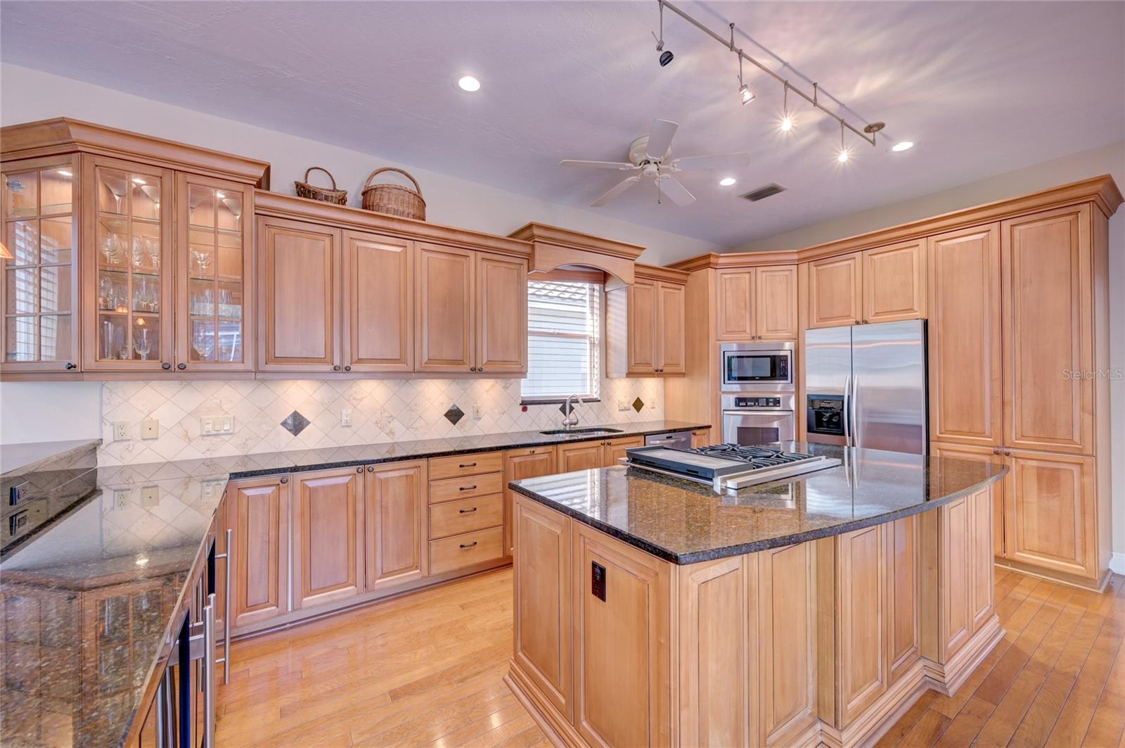 WILTON CRESCENT - Residential