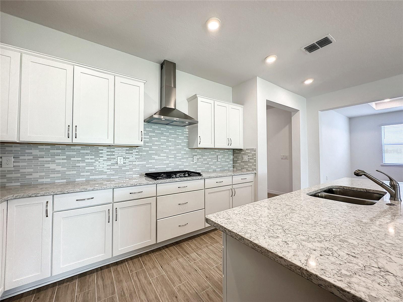 CALESA TOWNSHIP ROAN HILLS PH - Residential Lease