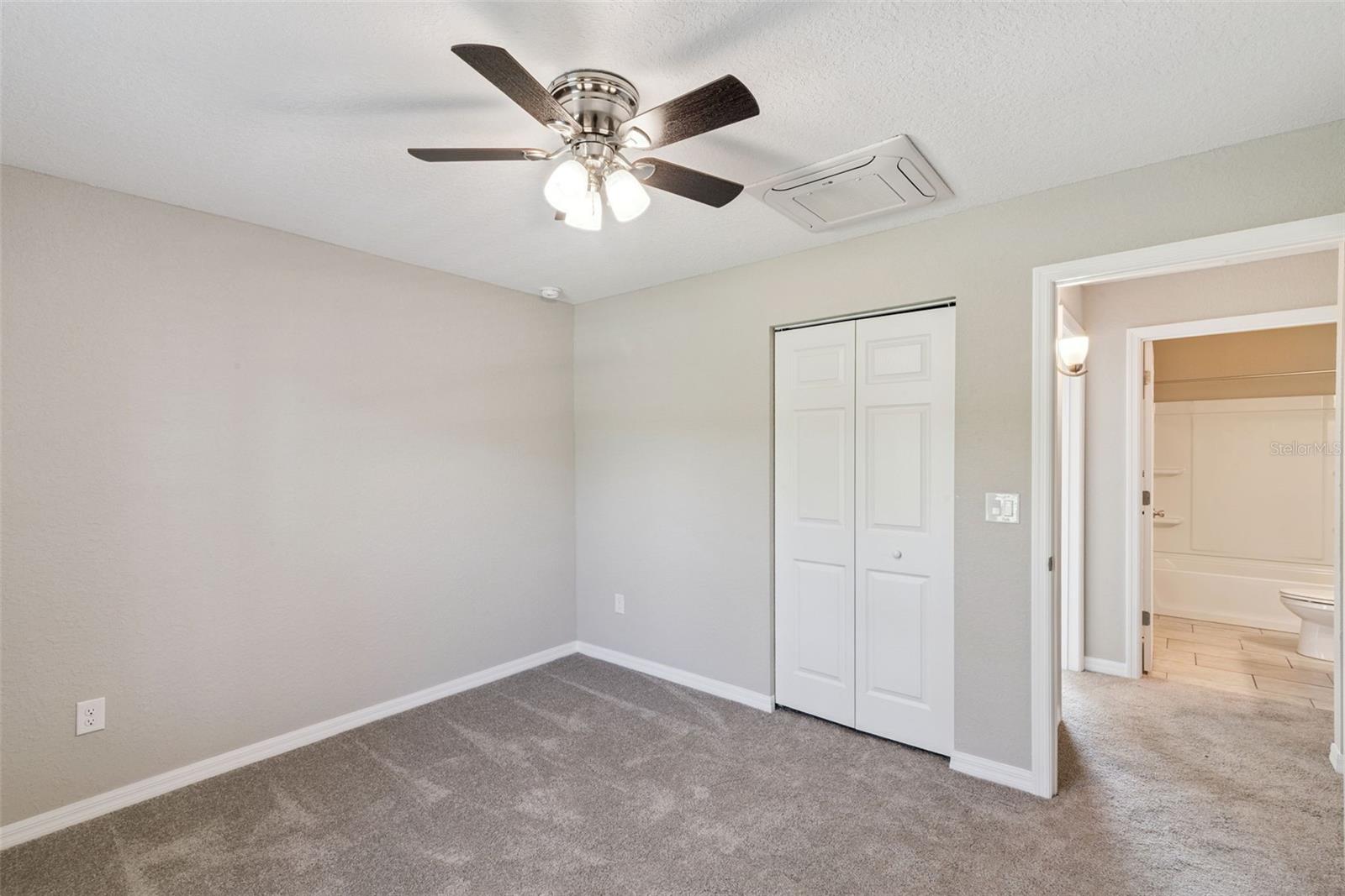 MARION OAKS UN 03 - Residential
