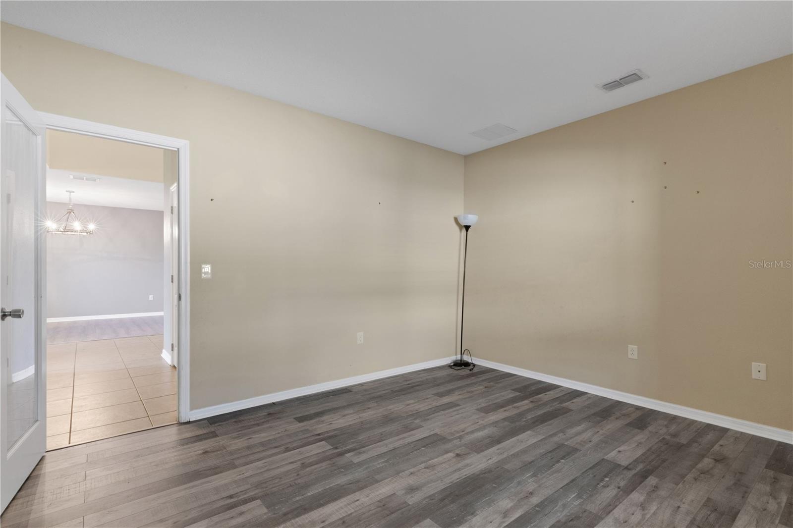 SHEFFIELD GLENN - Residential