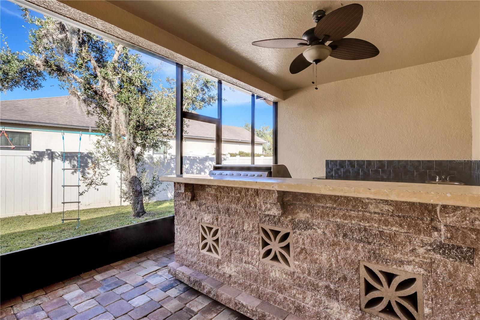 SHEFFIELD GLENN - Residential