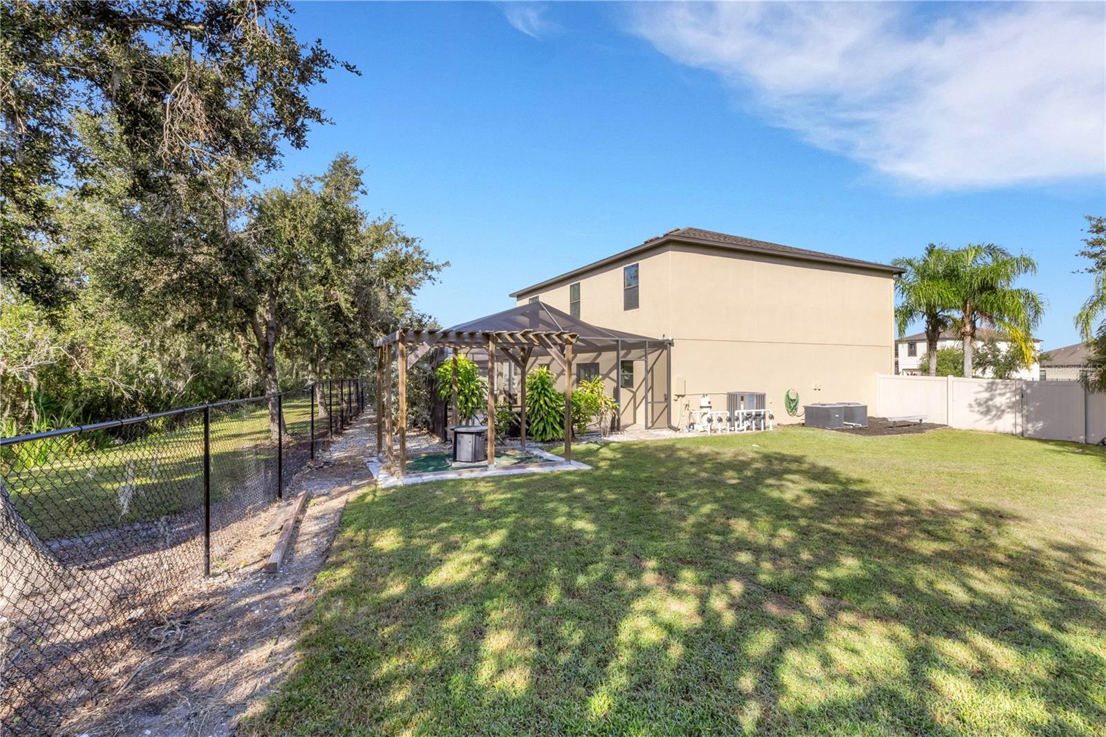 SHEFFIELD GLENN - Residential