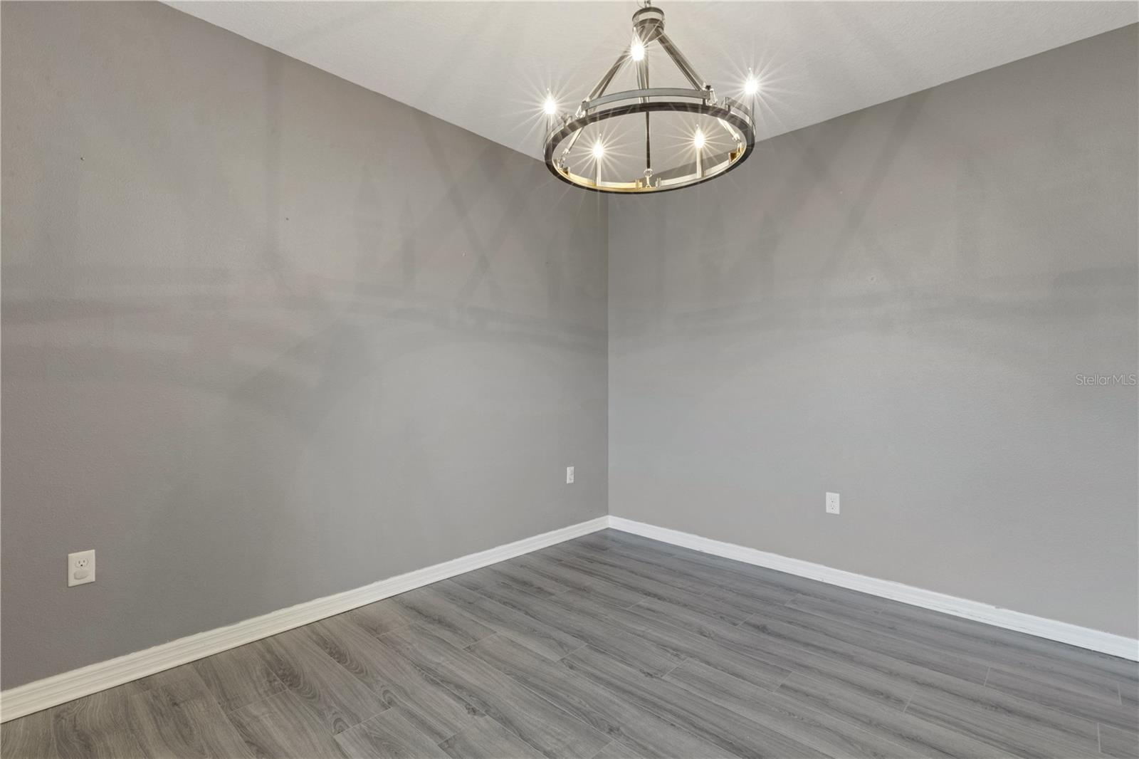 SHEFFIELD GLENN - Residential