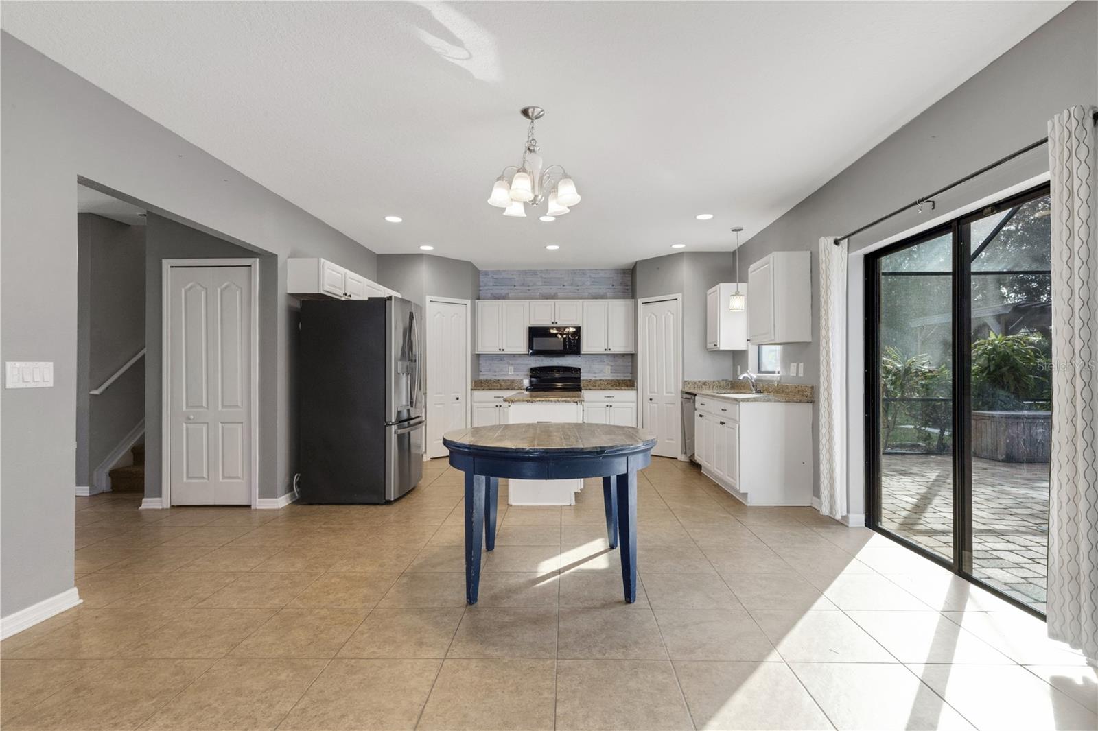 SHEFFIELD GLENN - Residential