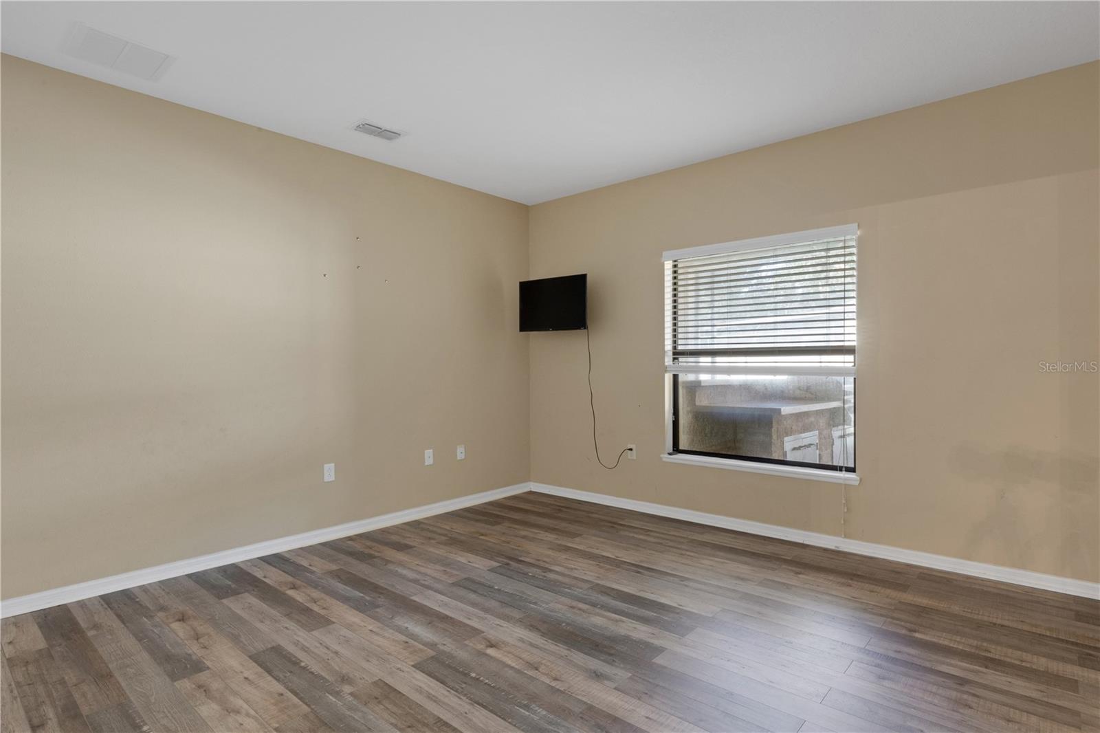 SHEFFIELD GLENN - Residential