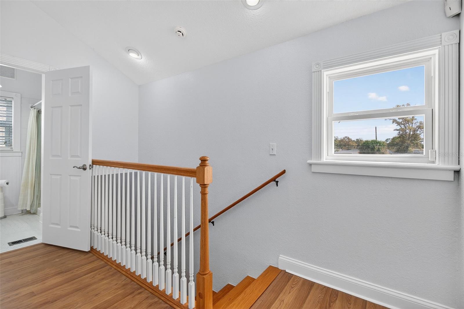 MOUNT VERNON - Residential