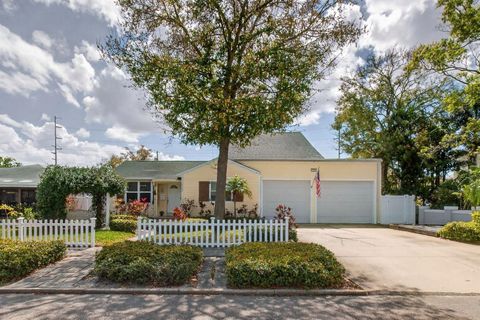 4728 13TH AVENUE N ST PETERSBURG FL 33713