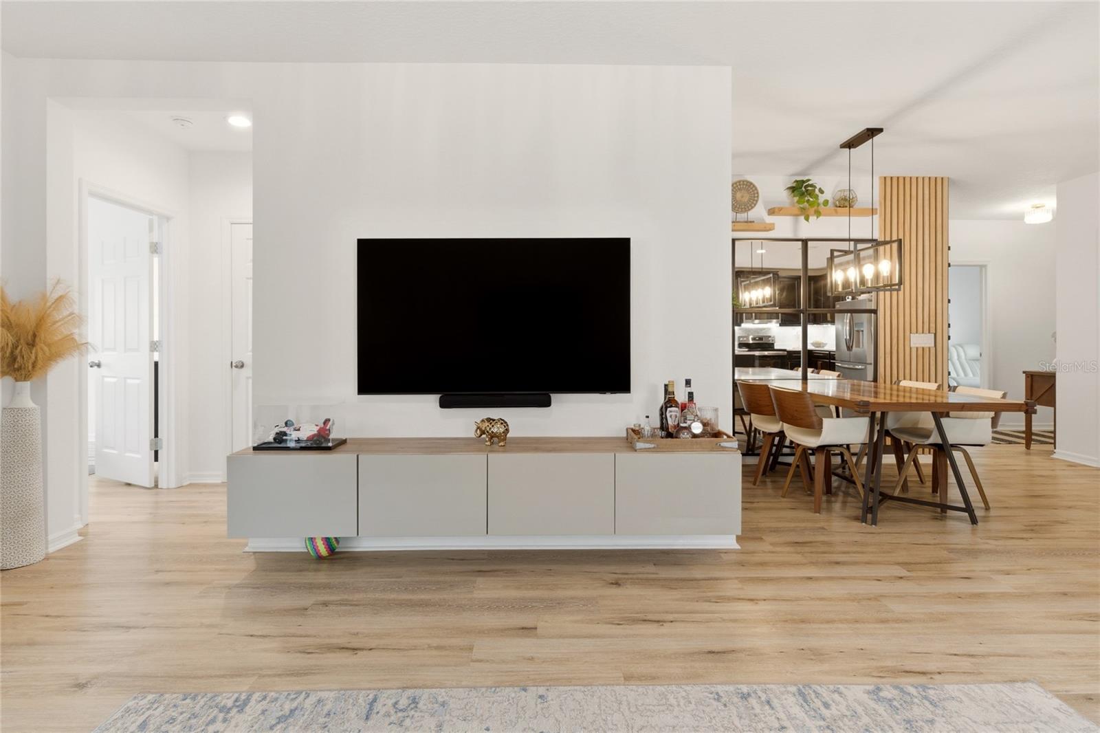 CYPRESS OAKS - Residential