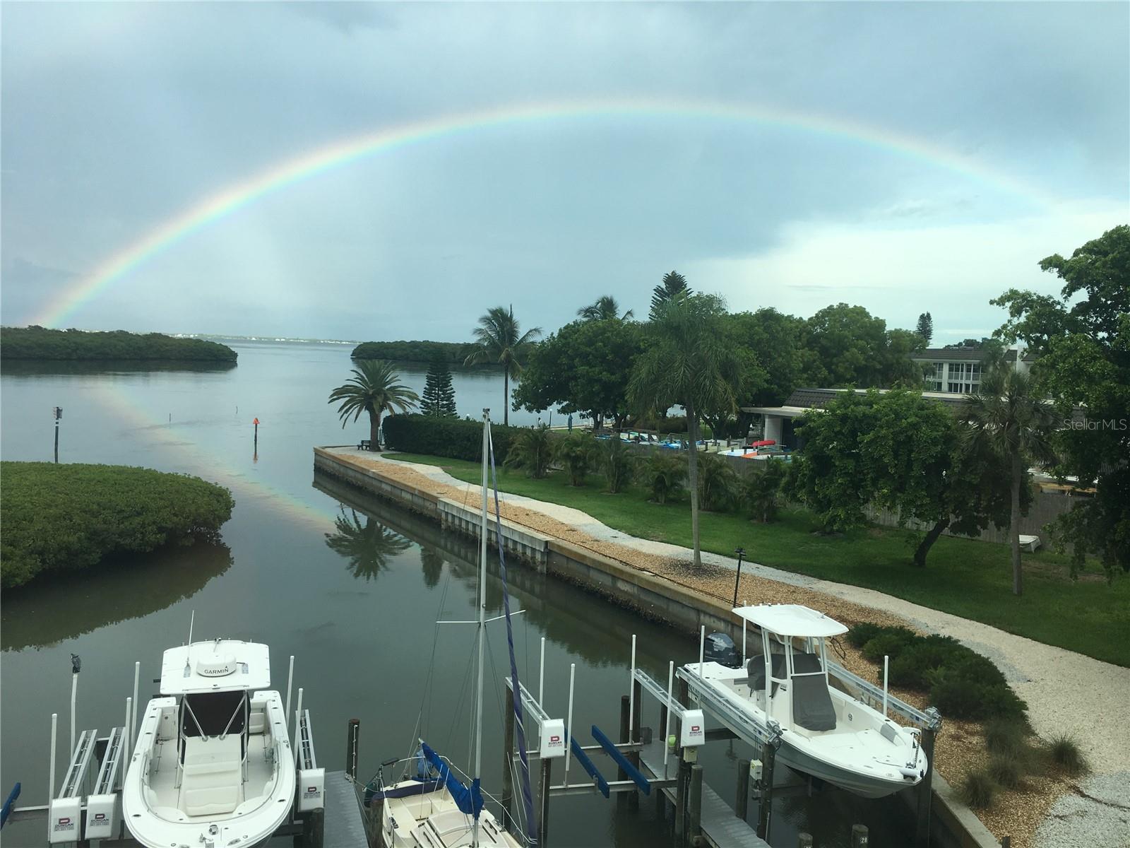 WINDWARD BAY AMD - Residential