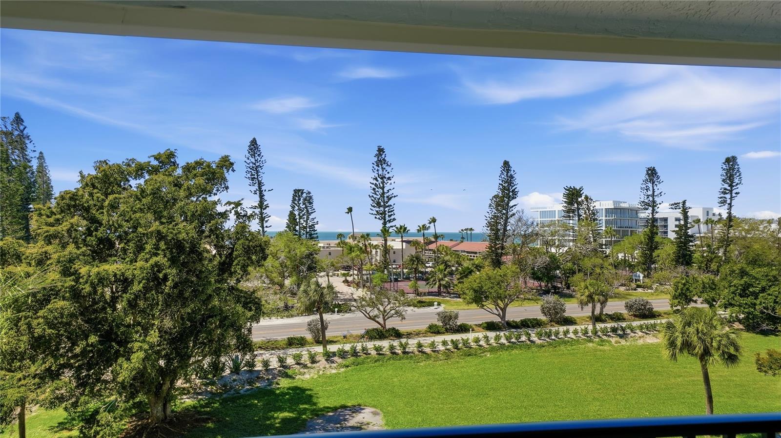 WINDWARD BAY AMD - Residential